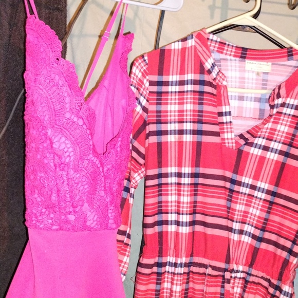 2 women's dresses - Picture 4 of 4